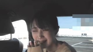 真实男的正在自家门前干活美女勾引为他口交